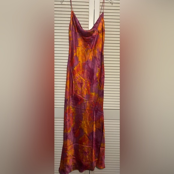 Ronny Kobo Collection Pink and Orange Tie-Dye Cowl Slip Maxi Dress. 🌸🛳️🍹🌴 - Picture 4 of 7